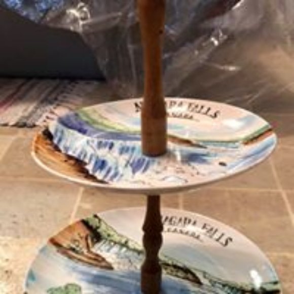 Vintage Niagara Falls Plate Collector Souvenir Set - Picture 1 of 2